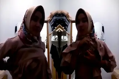 Bokep Indo Di Kasur Digenjot Asyik Sampai Crot