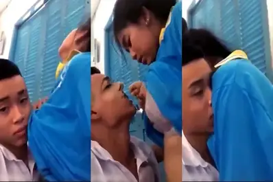 Hisap Dada Pacar di Dalam Kelas Kosong SMP